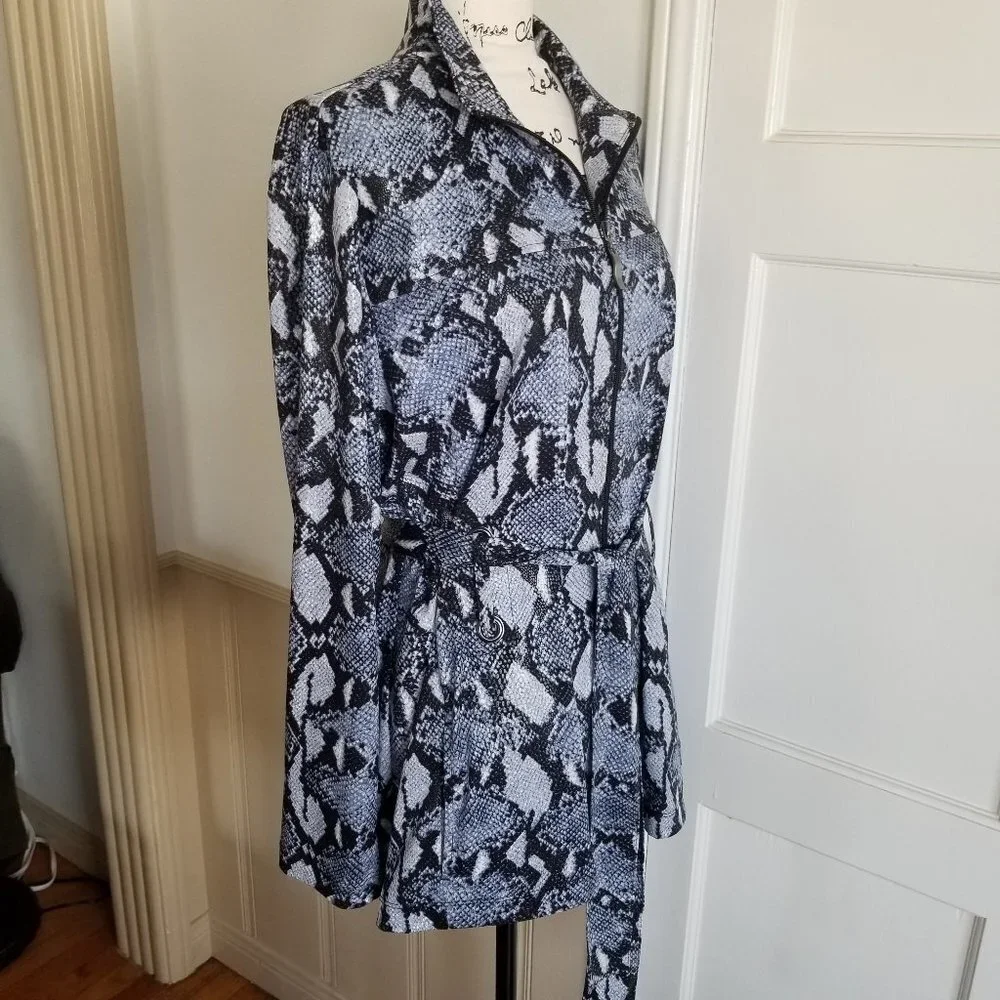 Chico's Snakeskin Pattern Zip Jacket with Tie